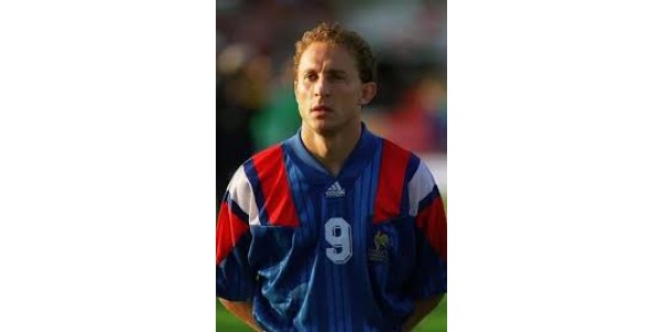 Papin kritisiert Paris Saint-Germain Dreizack